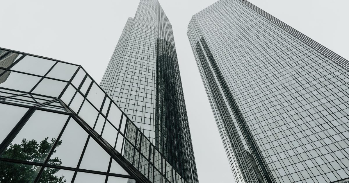 Décret tertiaire : 10 points essentiels pour la conformité énergétique des bâtiments professionnels