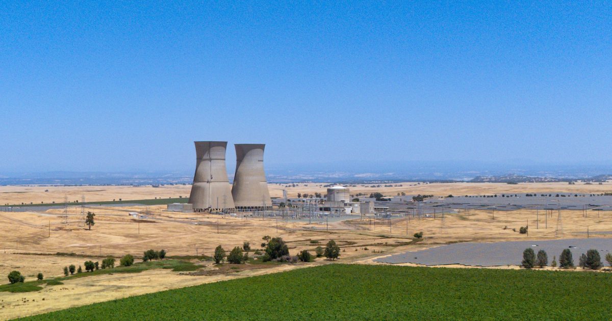 Redémarrage d’une centrale nucléaire à l’arrêt depuis quatre ans : enjeux et perspectives