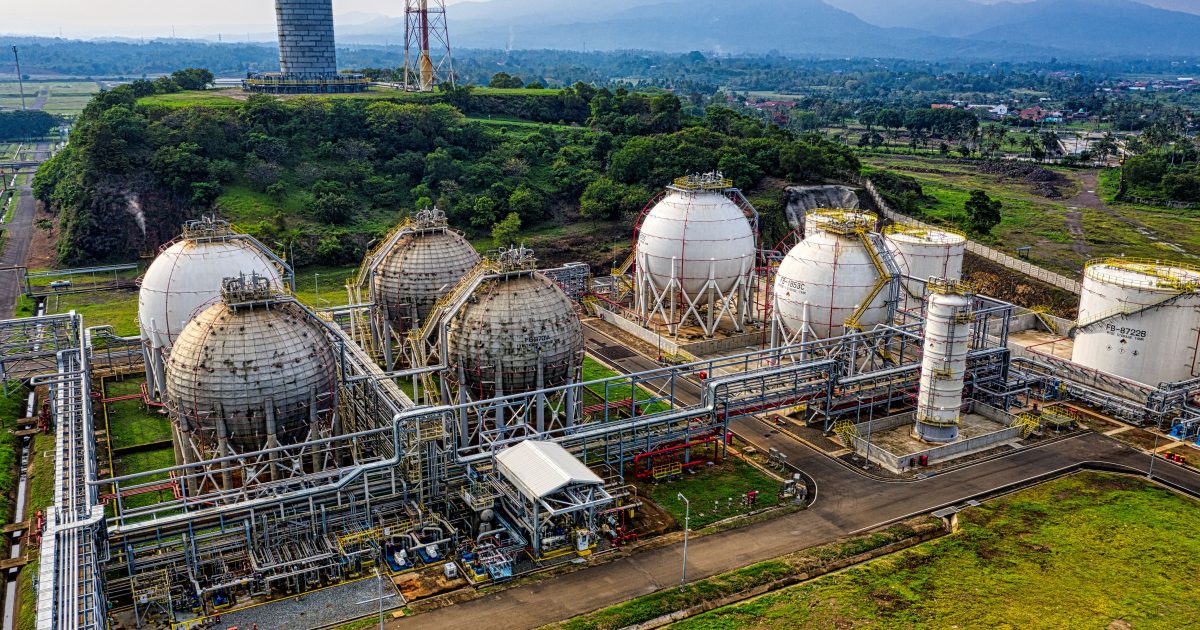 Hydrocarbures : comprendre leurs impacts environnementaux et enjeux concrets